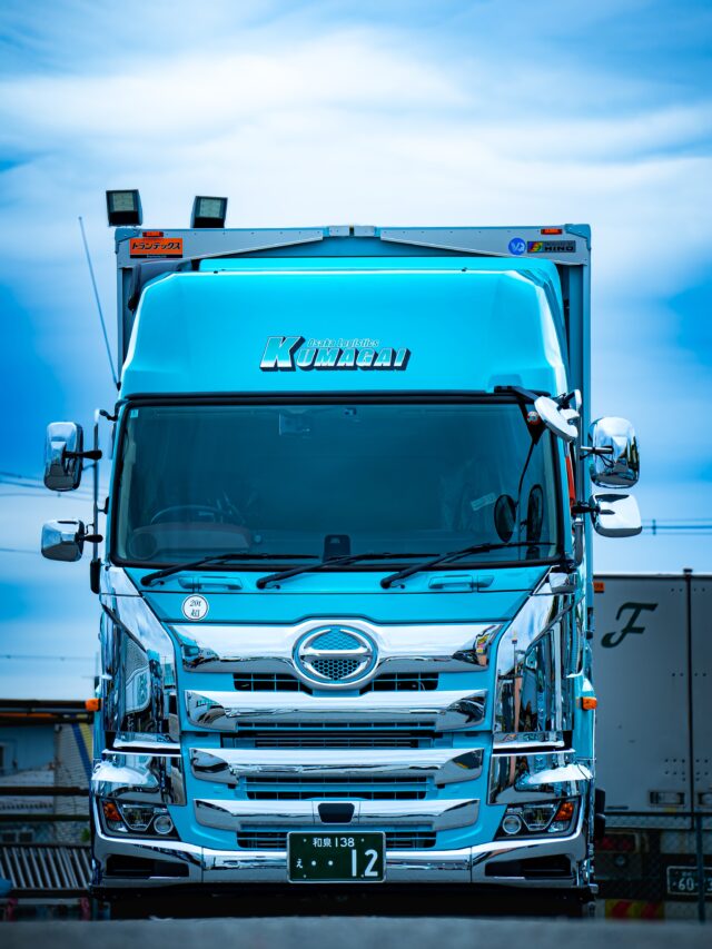 【新車情報】HINO / PROFIA / 大阪営業所

爽やかグリーンは熊谷の色。街中で見かけると涼しい気分になりそうです🎐

#熊谷運輸 #日野 #プロフィア #トラックドライバー募集 #fyp